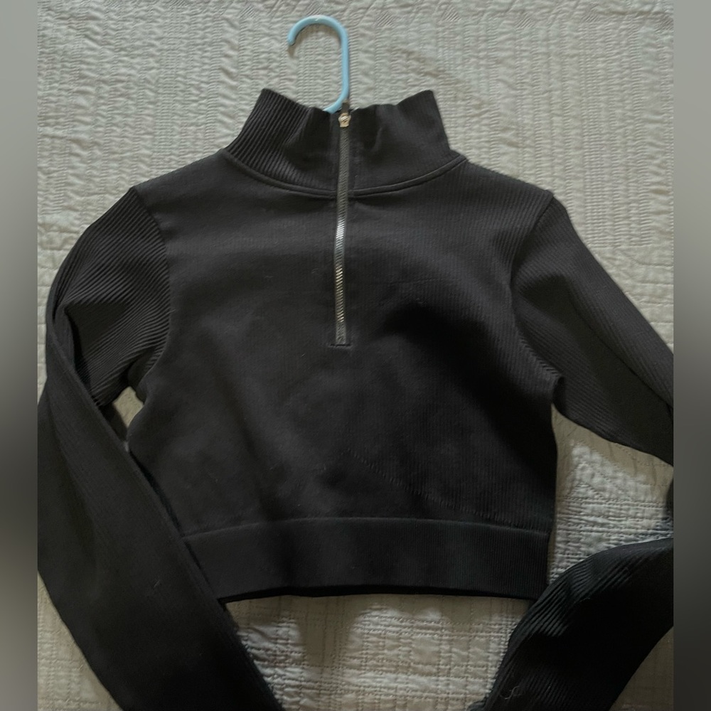 Turtle Neck Suede Black Crop Top